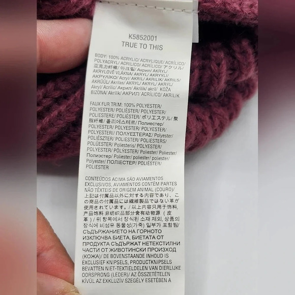 Volcolm Lula Burgundy Beanie NWT - Picture 6 of 6